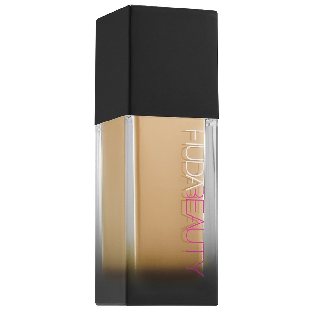 HUDA BEAUTY fauxfilter foundation